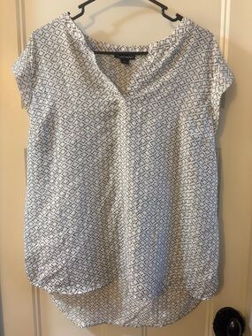 Hilary Radley White with Navy Geometric Cap-Sleeve Blouse